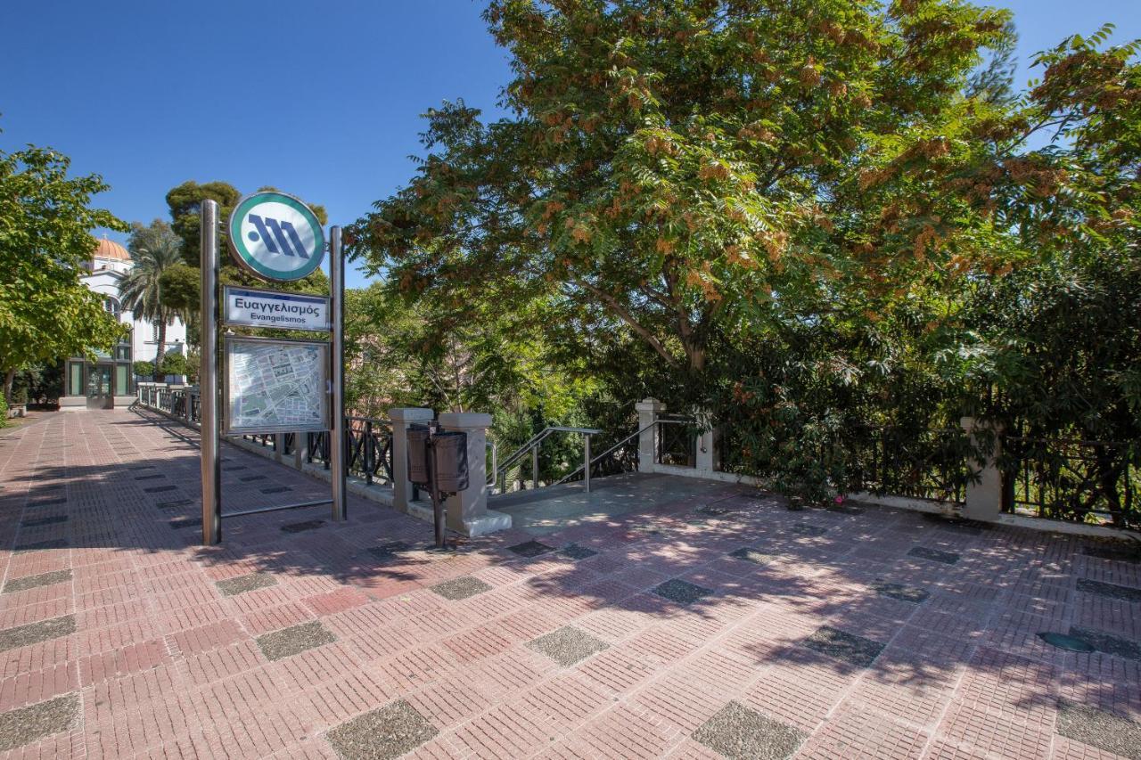 Upscale Luxury Athens Renovated Dream Home In One Of The Most Favorable Locations By National Gardens, Zoo & Hellenic Parliament In Syntagma And Stylish Exquisite Kolonaki Neighborhood Bagian luar foto