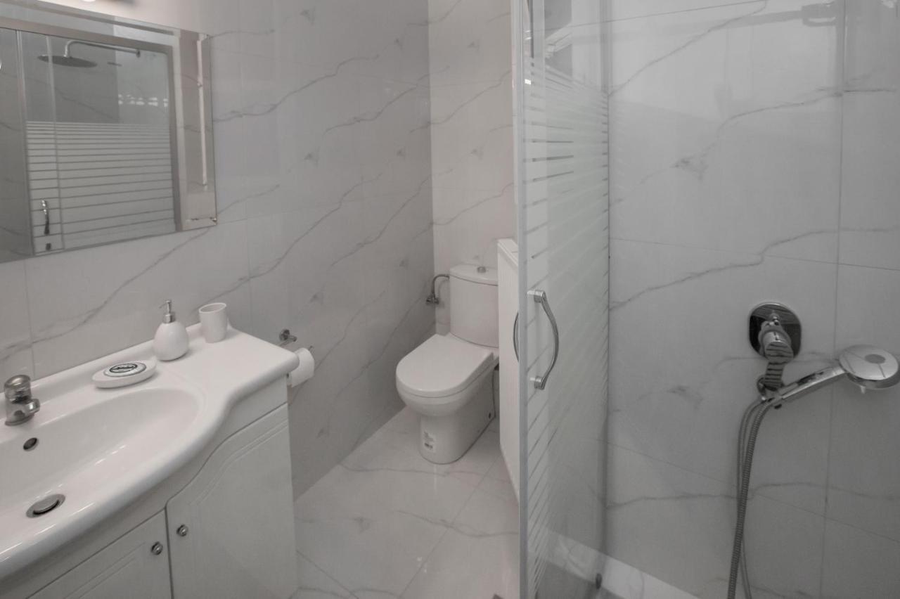 Upscale Luxury Athens Renovated Dream Home In One Of The Most Favorable Locations By National Gardens, Zoo & Hellenic Parliament In Syntagma And Stylish Exquisite Kolonaki Neighborhood Bagian luar foto