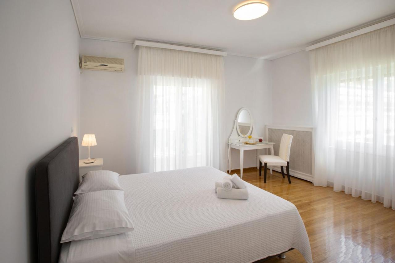 Upscale Luxury Athens Renovated Dream Home In One Of The Most Favorable Locations By National Gardens, Zoo & Hellenic Parliament In Syntagma And Stylish Exquisite Kolonaki Neighborhood Bagian luar foto